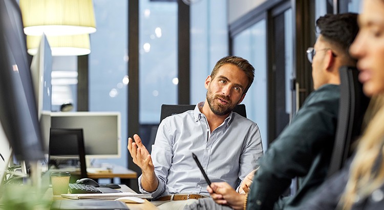 What is a real estate broker